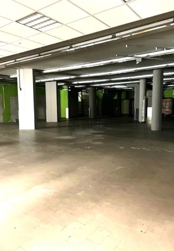 locale di sgombero in vendita a Tirano