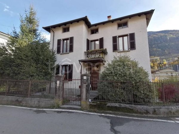 casa indipendente in vendita a Tirano