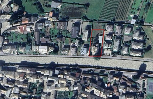 intera palazzina in vendita a Tirano