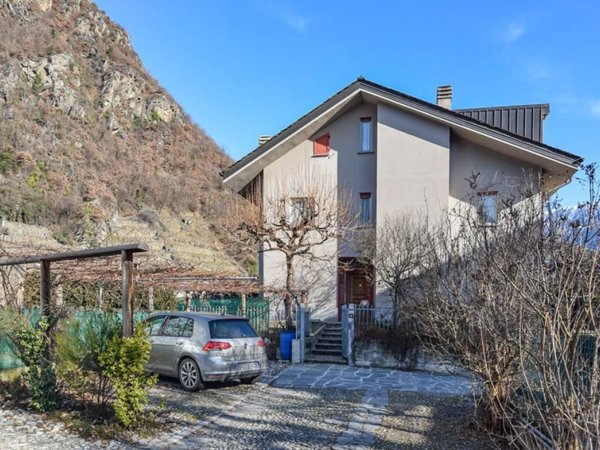 casa indipendente in vendita a Tirano