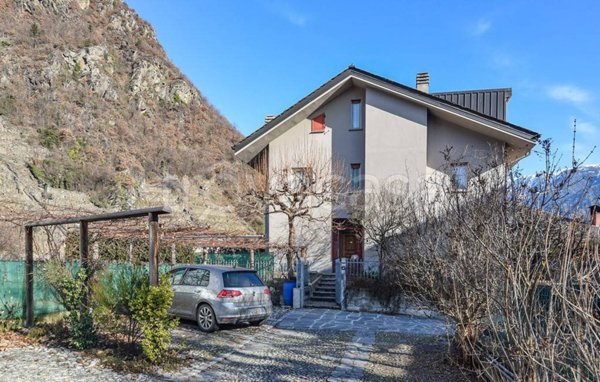 casa indipendente in vendita a Tirano