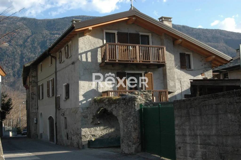 casa indipendente in vendita a Tirano