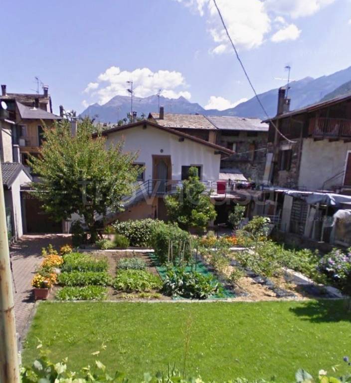 casa indipendente in vendita a Tirano