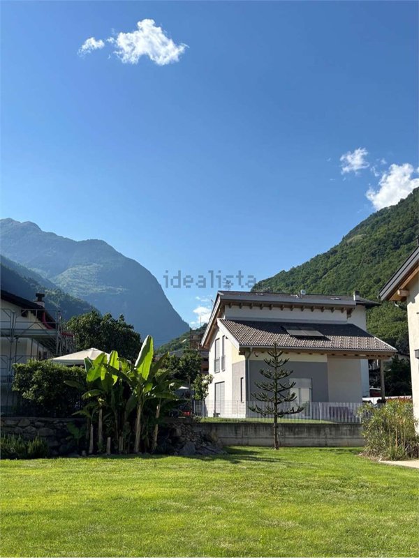 casa indipendente in vendita a Tirano in zona Madonna di Tirano