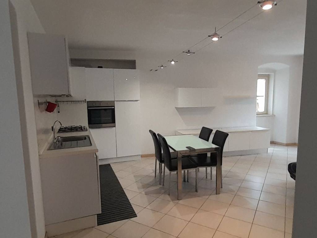appartamento in vendita a Tirano in zona Madonna di Tirano