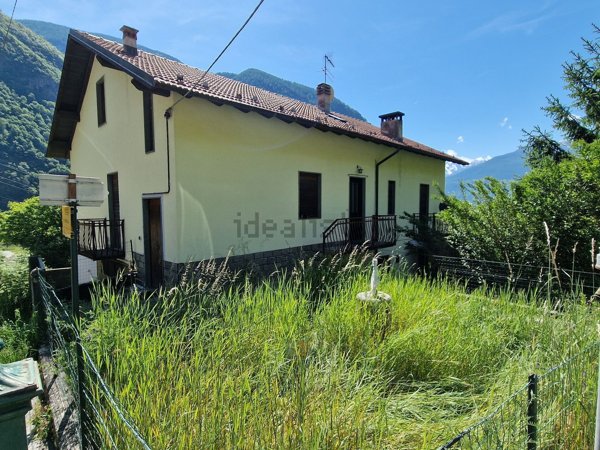 appartamento in vendita a Torre di Santa Maria in zona Cagnoletti