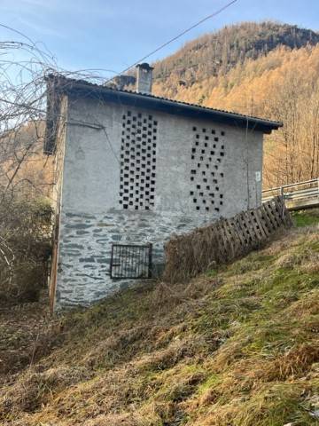 casa indipendente in vendita a Torre di Santa Maria