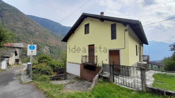 appartamento in vendita a Torre di Santa Maria in zona Cagnoletti