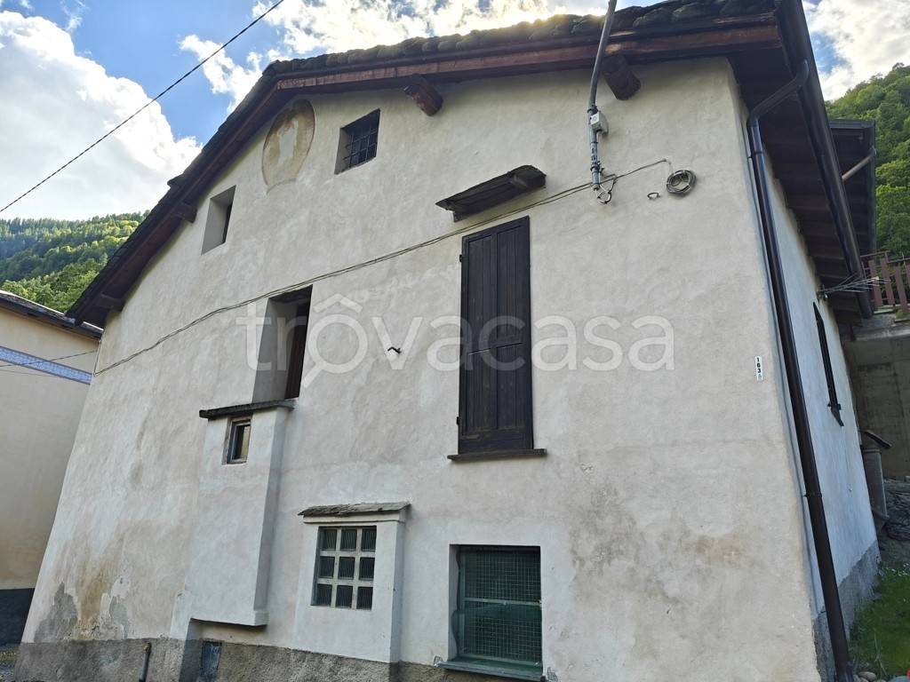 casa indipendente in vendita a Torre di Santa Maria in zona Sant'Anna