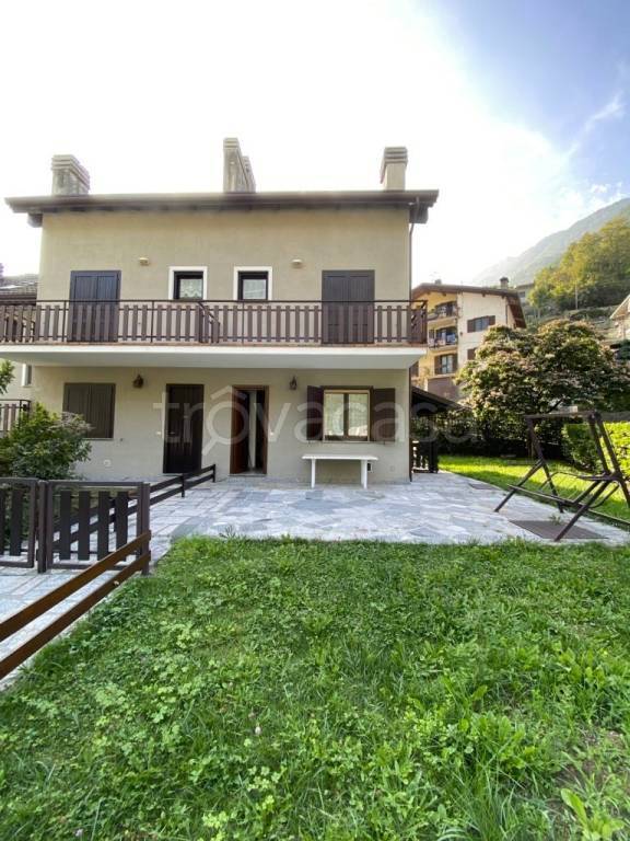 appartamento in vendita a Torre di Santa Maria in zona Cagnoletti