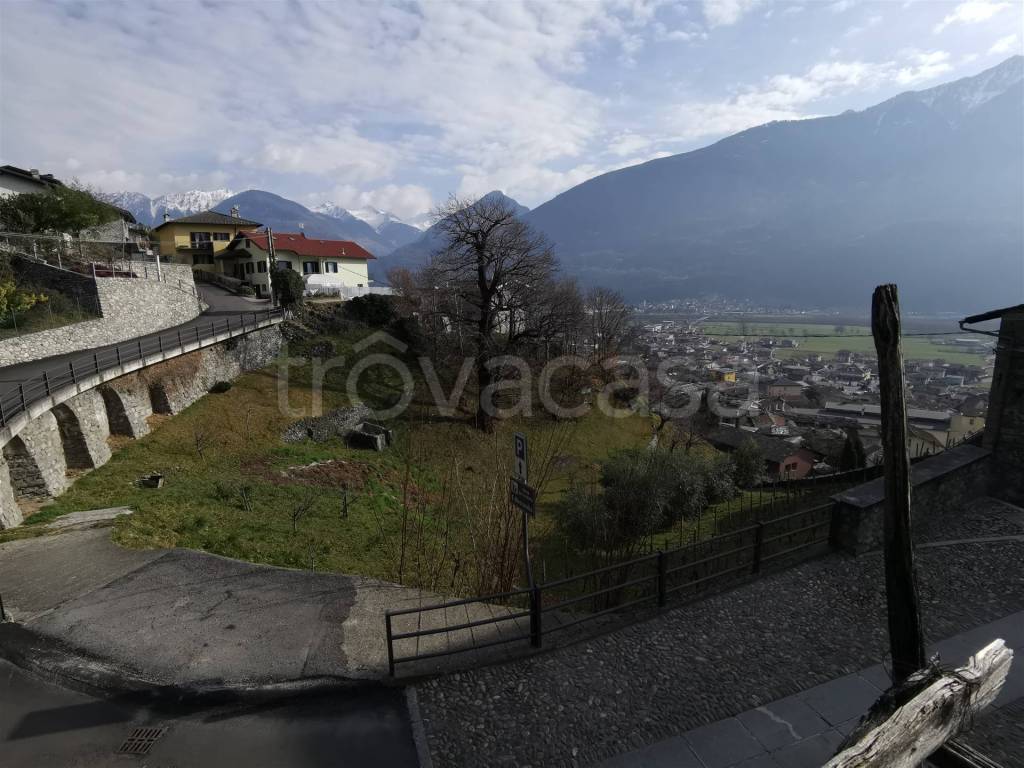 appartamento in vendita a Traona