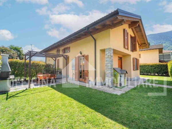casa indipendente in vendita a Traona
