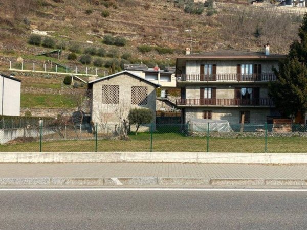 locale commerciale in vendita a Traona