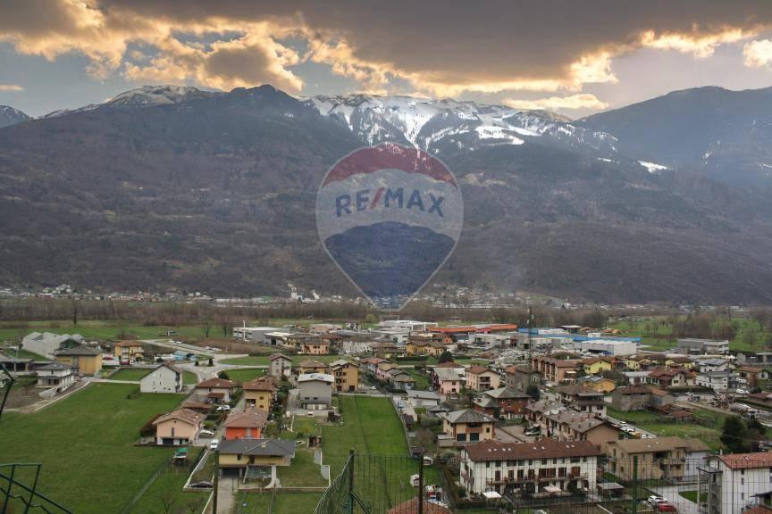 terreno edificabile in vendita a Traona