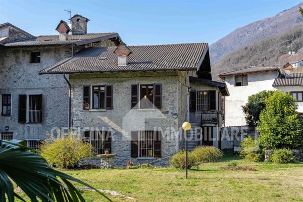 casa indipendente in vendita a Traona