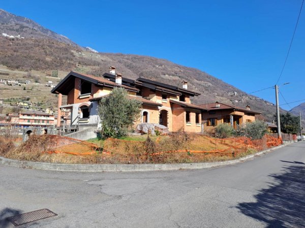 appartamento in vendita a Traona