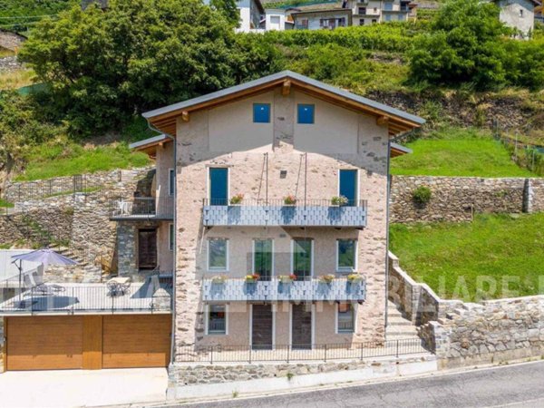 casa indipendente in vendita a Traona in zona Pianezzo