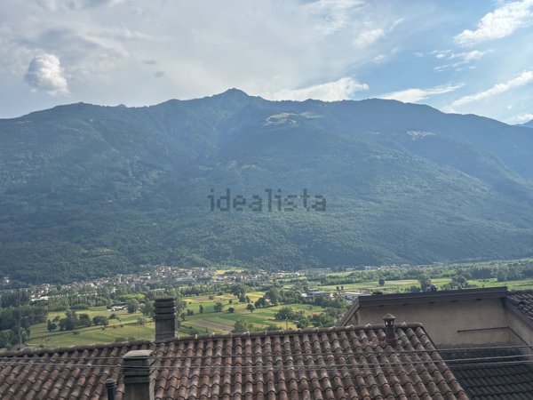 appartamento in vendita a Traona