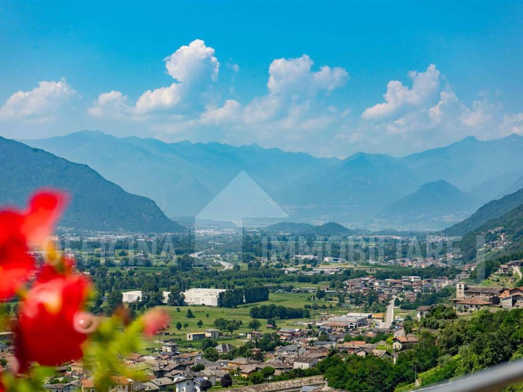 casa indipendente in vendita a Traona in zona Convento