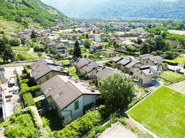 casa indipendente in vendita a Traona