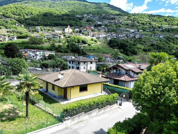 casa indipendente in vendita a Traona