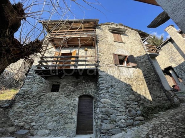 casa indipendente in vendita a Traona in zona Moncucco alto