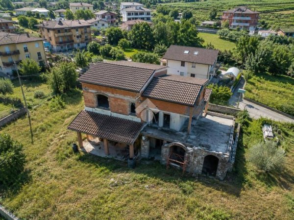 casale in vendita a Traona in zona Manescia