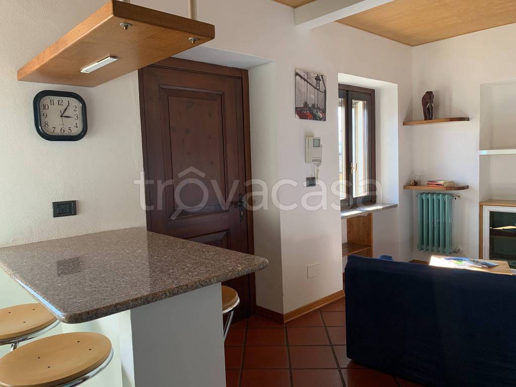 appartamento in vendita a Tresivio in zona Sant'Antonio