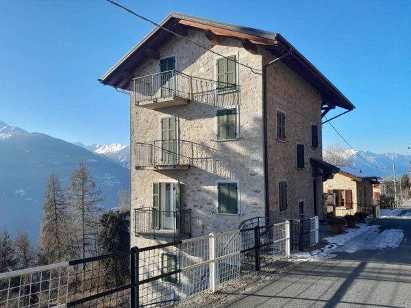 appartamento in vendita a Tresivio in zona Sant'Antonio