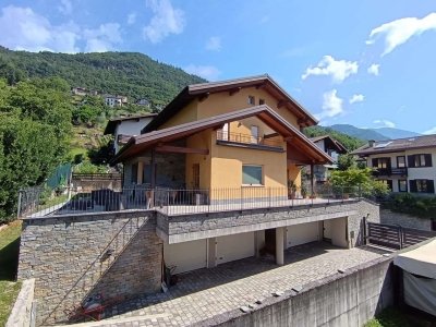 casa indipendente in vendita a Tresivio