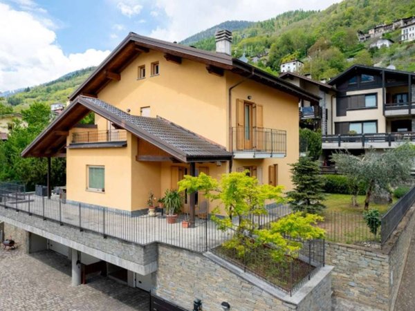 casa indipendente in vendita a Tresivio