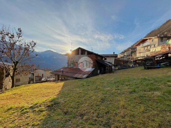 casa indipendente in vendita a Tresivio in zona Sant'Antonio