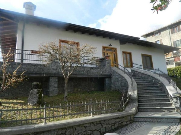 casa indipendente in vendita a Tresivio