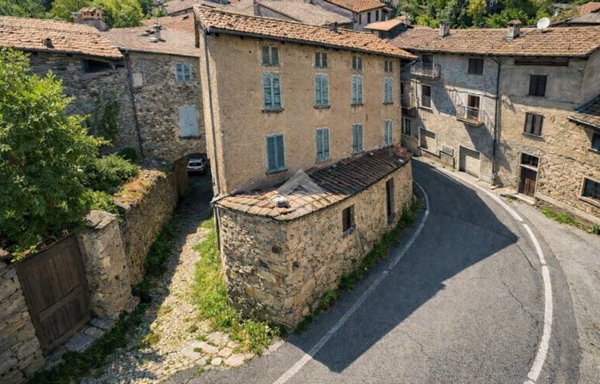 casa indipendente in vendita a Tresivio