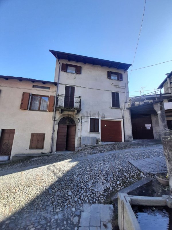 appartamento in vendita a Tresivio in zona San Tomaso