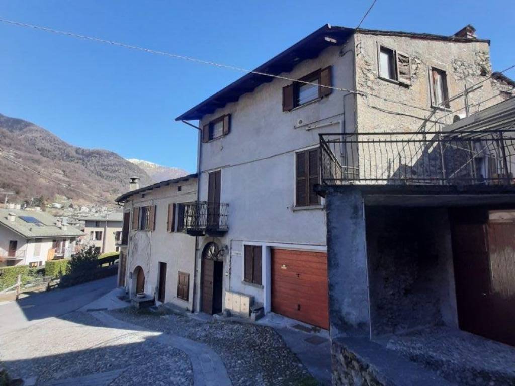 appartamento in vendita a Tresivio in zona Piedo