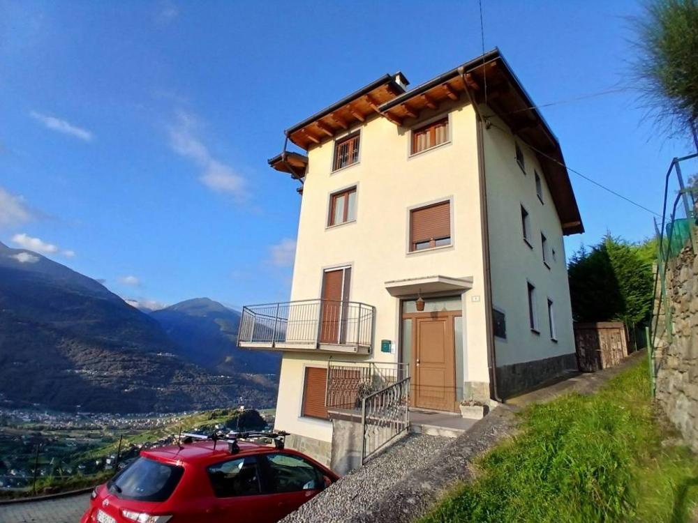 appartamento in vendita a Tresivio in zona Sant'Antonio