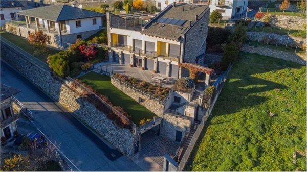 casa indipendente in vendita a Tresivio