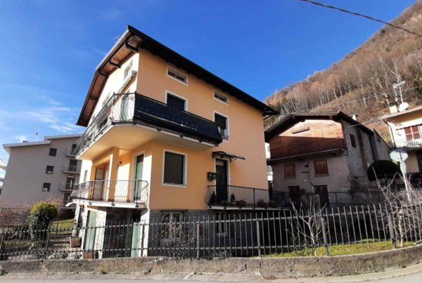 appartamento in vendita a Tresivio in zona Piedo