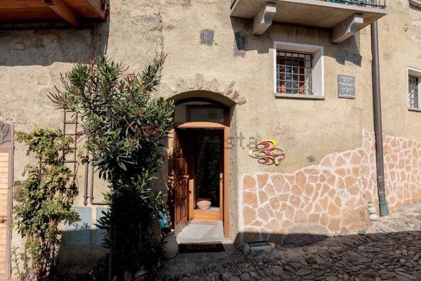 casa indipendente in vendita a Tresivio