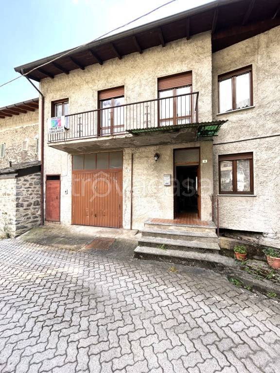 casa indipendente in vendita a Tresivio