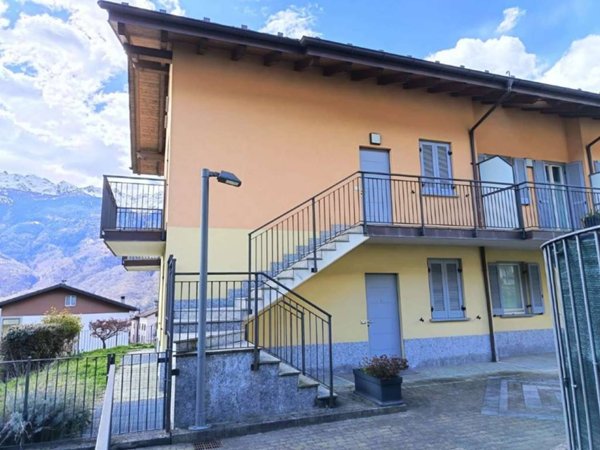 casa indipendente in vendita a Tresivio