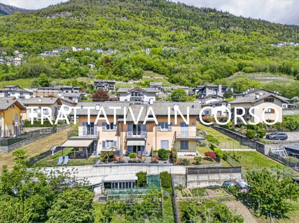 casa indipendente in vendita a Tresivio in zona Piedo