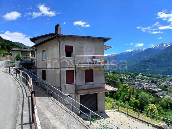 appartamento in vendita a Tresivio in zona Piedo