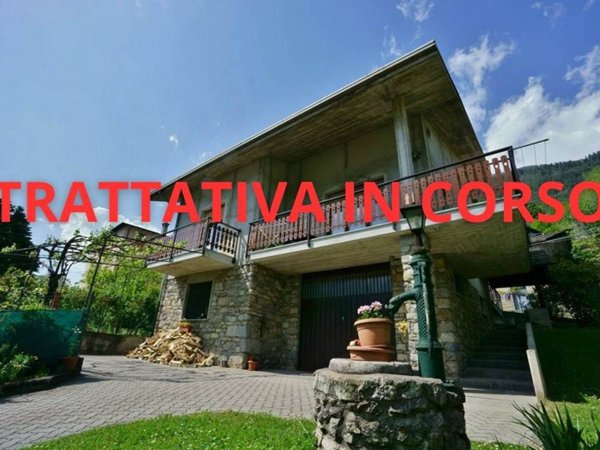 casa indipendente in vendita a Tresivio in zona Piedo