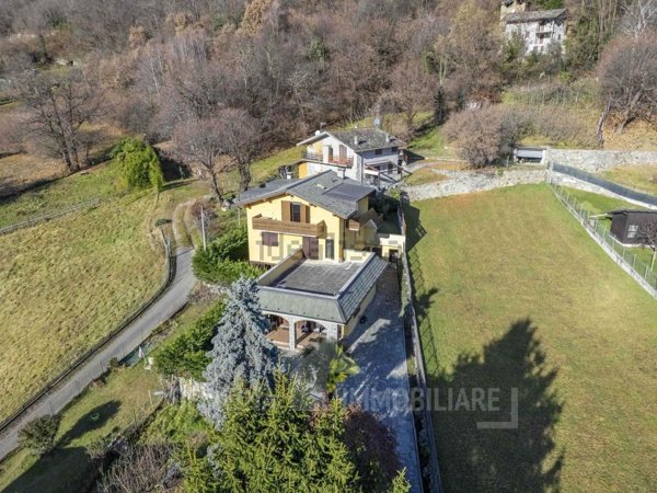 casa indipendente in vendita a Tresivio in zona Piedo