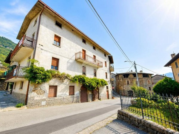 casa indipendente in vendita a Tresivio in zona Piedo