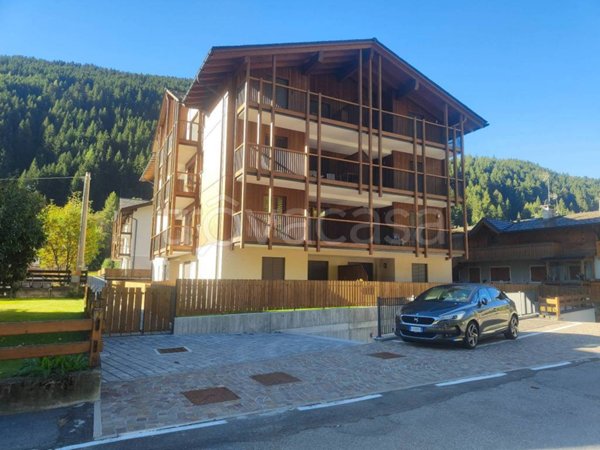 locale commerciale in vendita a Valdidentro in zona Isolaccia