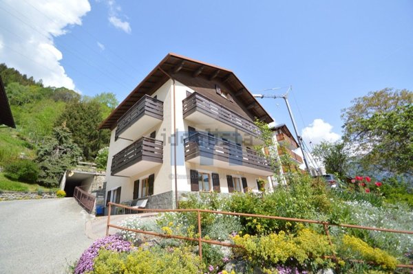 appartamento in vendita a Valdisotto in zona Santa Lucia