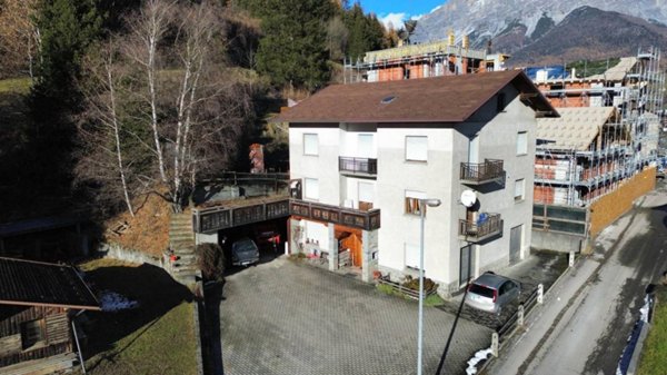 casa indipendente in vendita a Valdisotto in zona Piazza